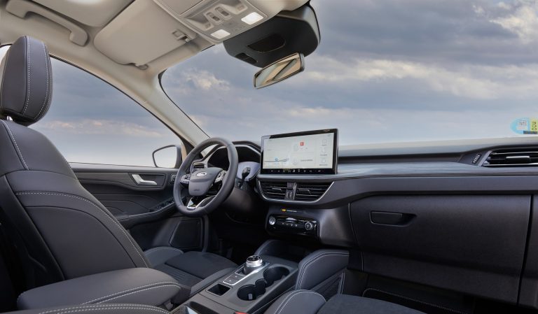 Top 5 SUV pequeños híbridos enchufables por relación autonomía/precio Top 5 SUV pequeños híbridos enchufables por relación autonomía/precio