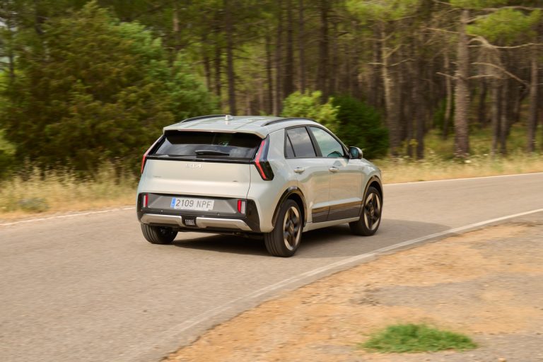 Top 5 SUV eléctricos urbanos por número de plazas útiles para adultos en 2026 Top 5 SUV eléctricos urbanos por número de plazas útiles para adultos en 2026