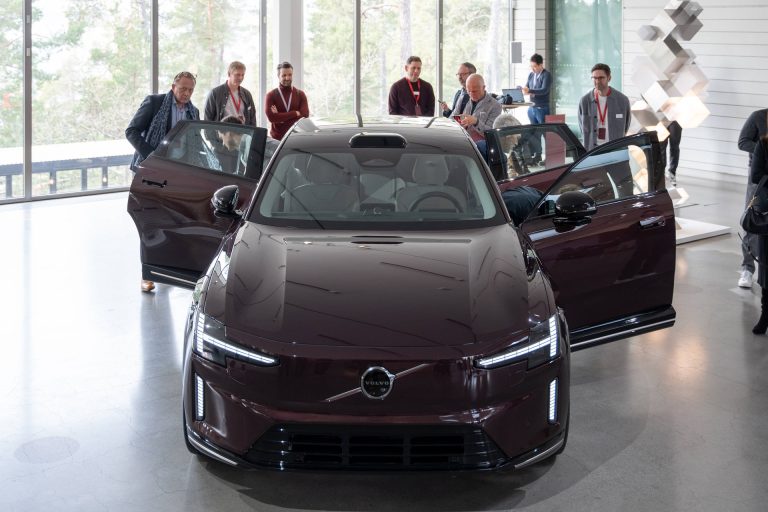 Top 5 SUV-D premium con conducción asistida nivel 2+ más avanzada en 2026 Top 5 SUV-D premium con conducción asistida nivel 2+ más avanzada en 2026