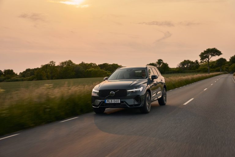 Volvo XC60 vs BMW X3: duelo de SUV-C premium híbridos enchufables en 2026