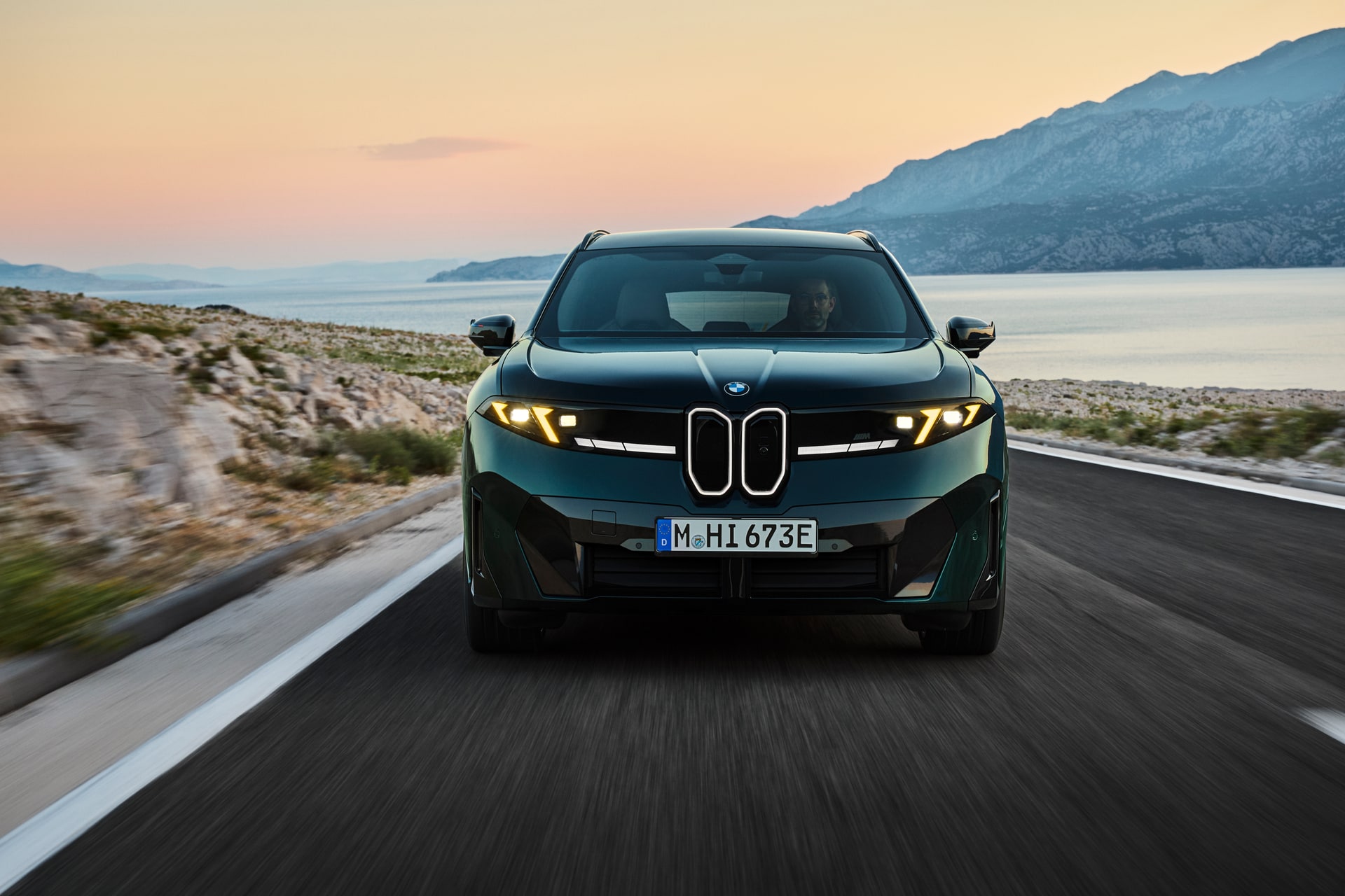 BMW iX
