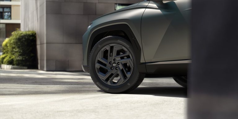 Top 5 SUV-C híbridos por relación equipamiento/precio bajo 35.000 € en 2026 Top 5 SUV-C híbridos por relación equipamiento/precio bajo 35.000 € en 2026